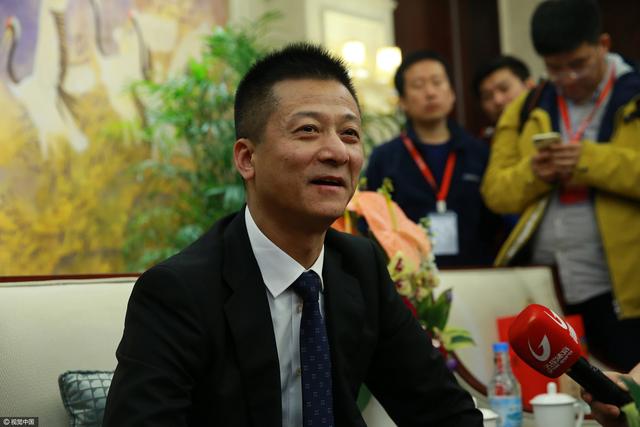 宋天铭害怕把宋荣誉留在东京太久，否则万一叶辰查出点什么端倪，把儿子扣作人质或者干脆干掉替宋婉婷报仇，那自己就算是绝后了。